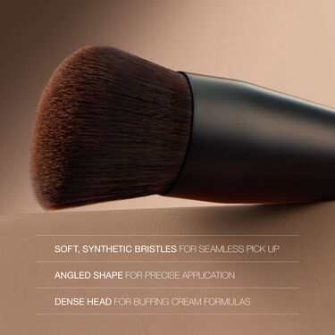 #17 CREAM CHEEK BRUSH, NARS Pinceaux et accessoires