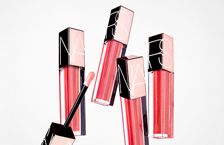 HYDRATEZ. BRILLEZ. RECEVEZ.