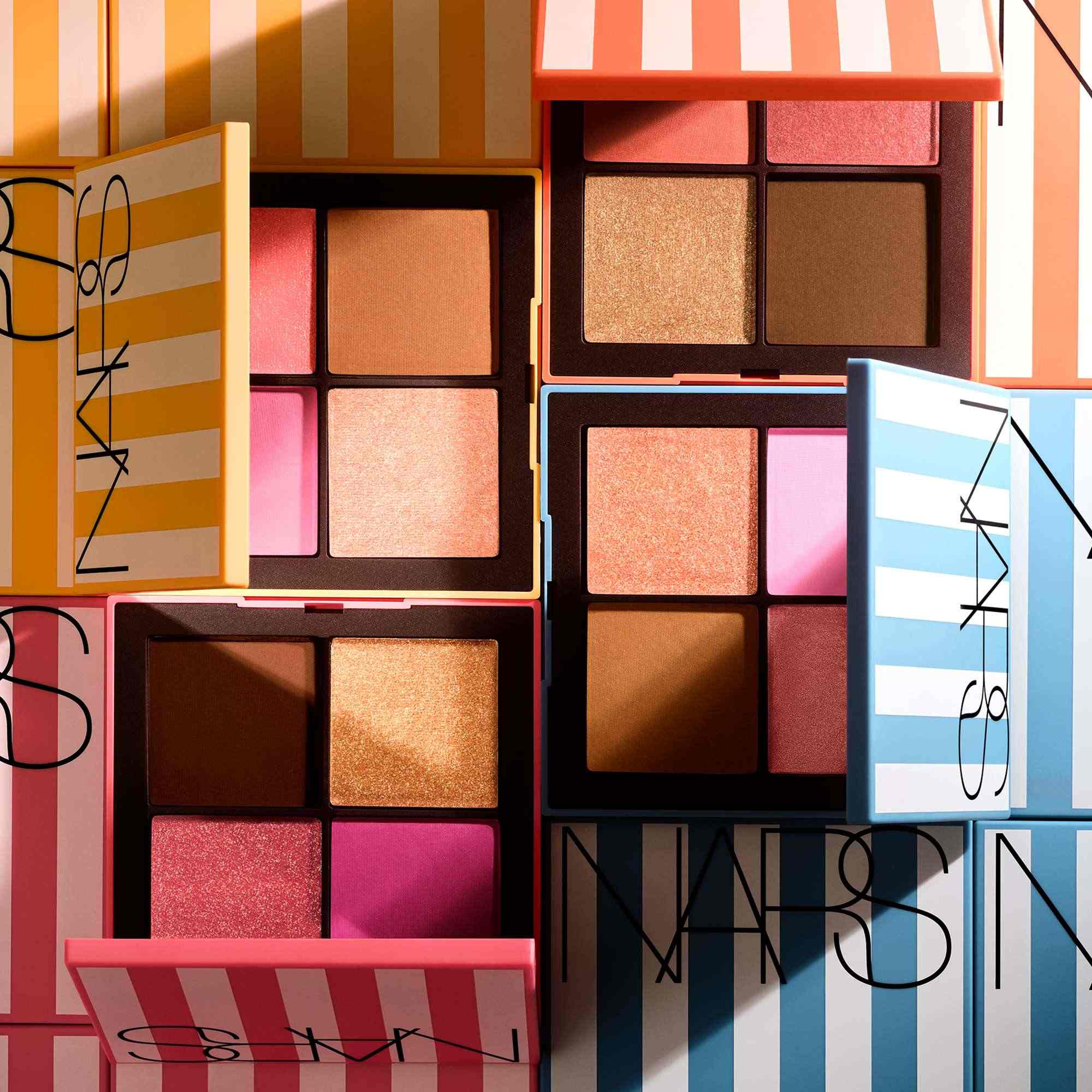 Hot Escape Cheek Palette 1