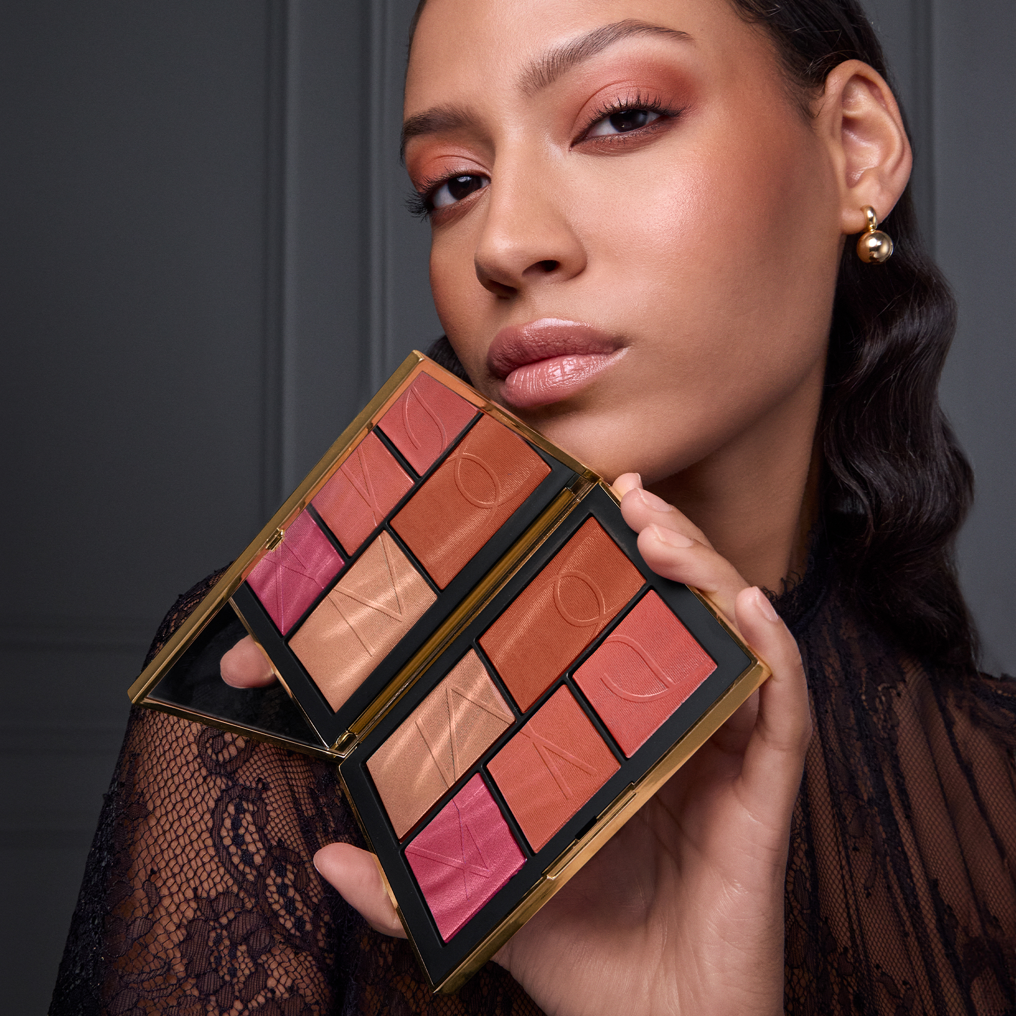 Pure Luxury Light Reflecting™ Cheek& Eye Palette