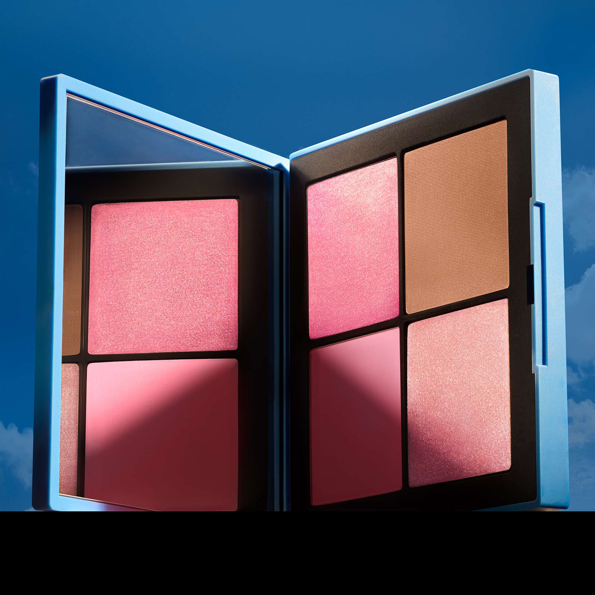 Hot Escape Cheek Palette 1