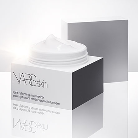 LIGHT REFLECTING MOISTURIZER